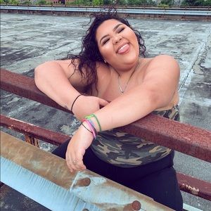 Meet your Posher, Alysha